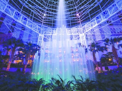 Delta Atrium Light & Fountain Shows