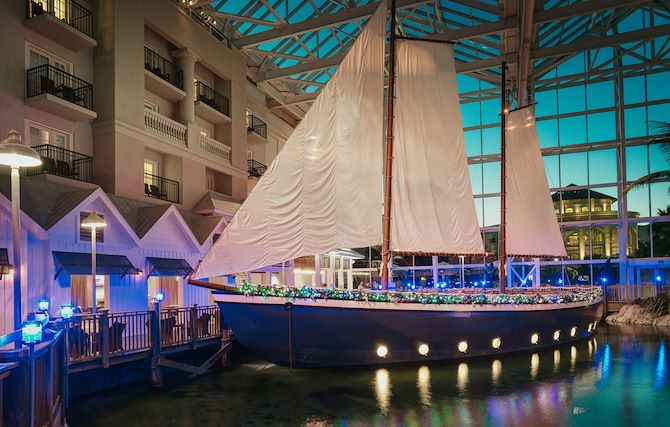 Moor Restaurant sailboat in atrium at Gaylord Palms