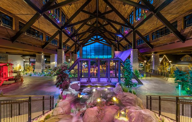 Grand lodge at Gaylord Rockies with view of Rocky Mountains