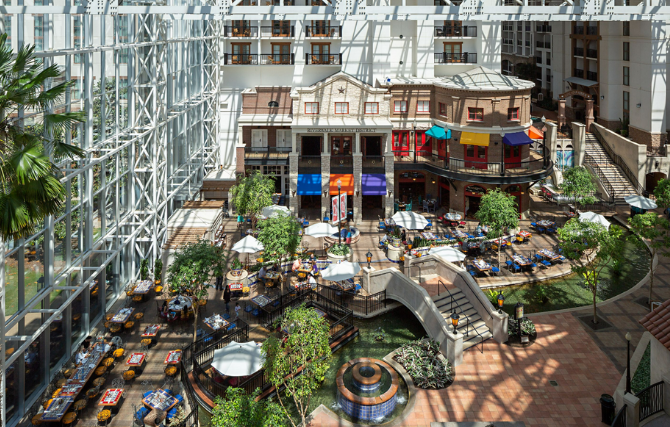 Discover the Riverwalk Cantina at Gaylord Texan in Grapevine, TX