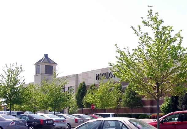Dulles Town Center Mall