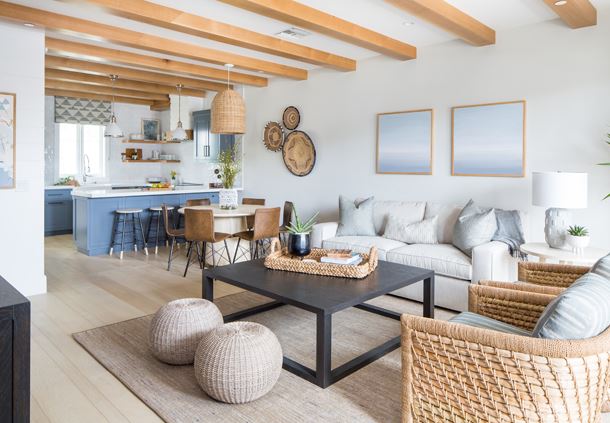 Harbor Cottage - Living Room 