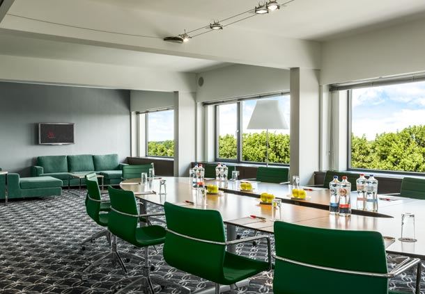 Exceutive Boardroom Lounge