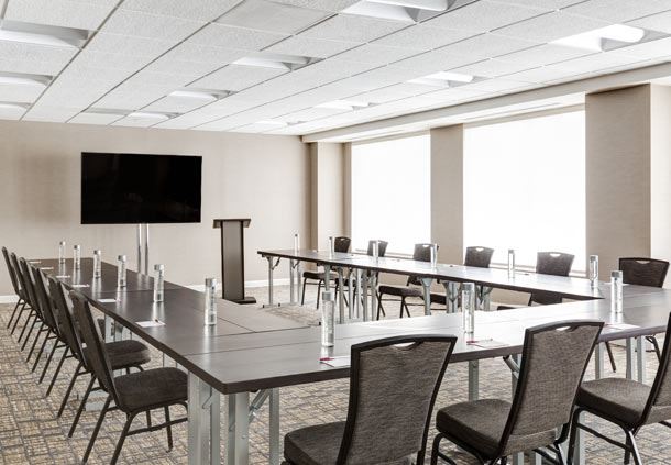 Jefferson Meeting Room – U Shape Setup