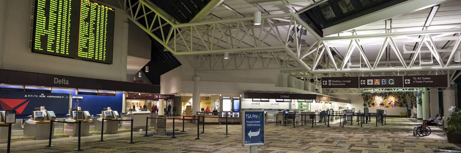 Courtyard Nashville Airport - Home.