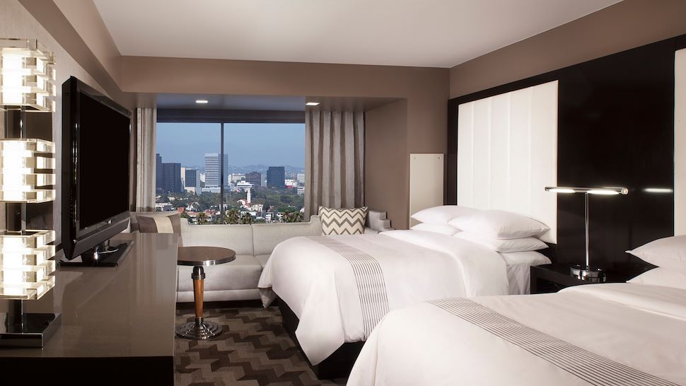 Double/Double Guest Room - Hollywood View