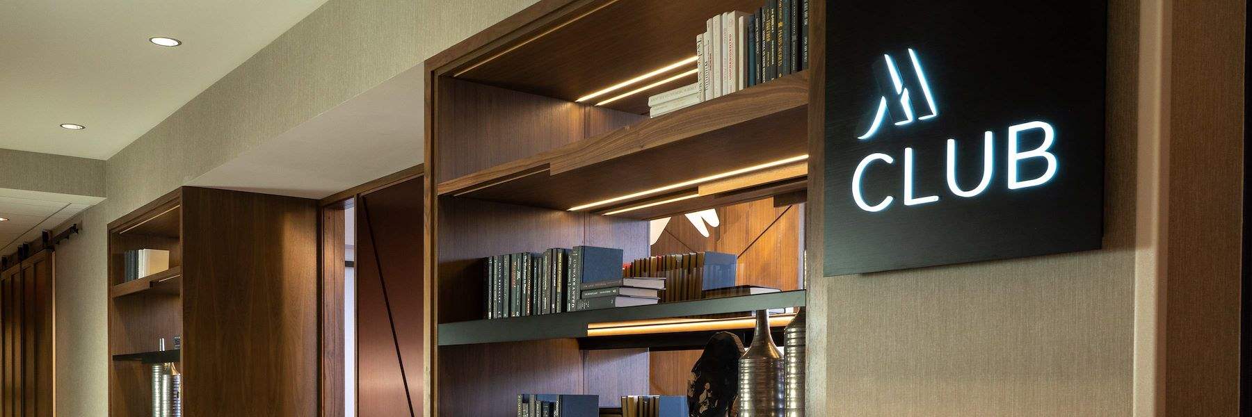 M Club Lounge