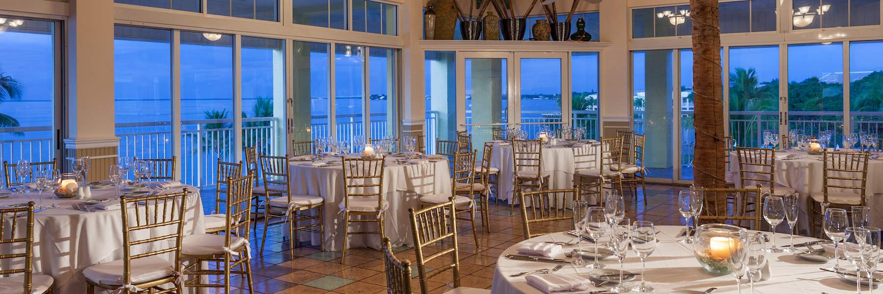 Key Largo Restaurants Waterfront | Key Largo Bay Marriott Beach Resort