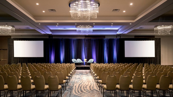 Reception Venues In Vancouver | Vancouver Marriott Pinnacle Downtown Hotel